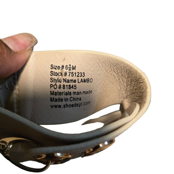 Torta Caliente Womens Strappy Beige Wedge Sandals Size 6.5M With Gold Embellishm - Picture 3 of 8